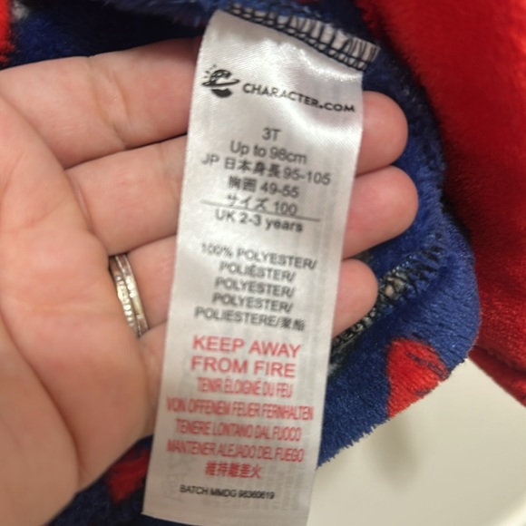 Minnie Mouse Character Robe - Picture 3 of 5